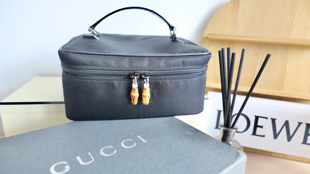 Gucci中古古董竹子系列化妆收纳包 - 附原装Gucci收纳盒子 - 化妆包/杂物包 - 聚酯纤维 黑色