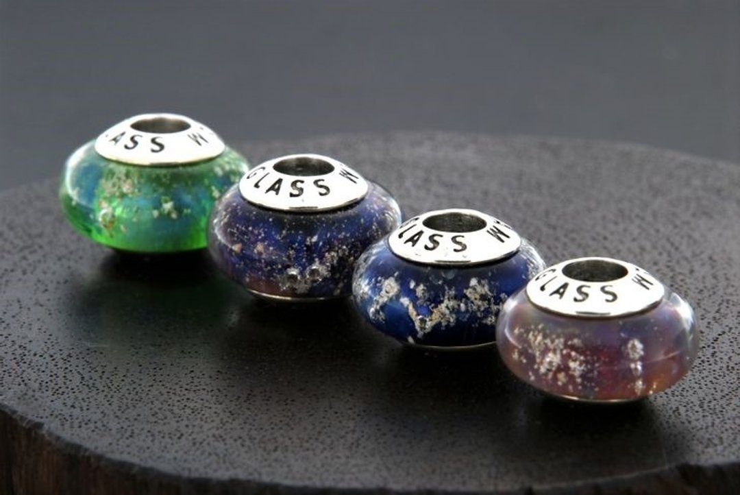 Dream Glass Art 宠物纪念饰品琉璃珠 - 星空系列 - 手链/手环 - 玻璃 多色