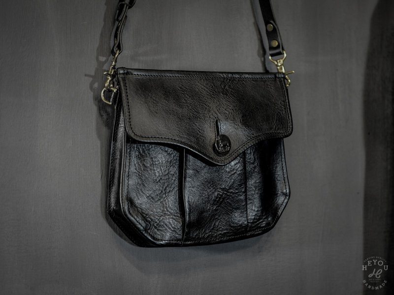 The Huntsman Bag 狩猎小包 - 全皮革黑 - 侧背包/斜挎包 - 真皮 黑色