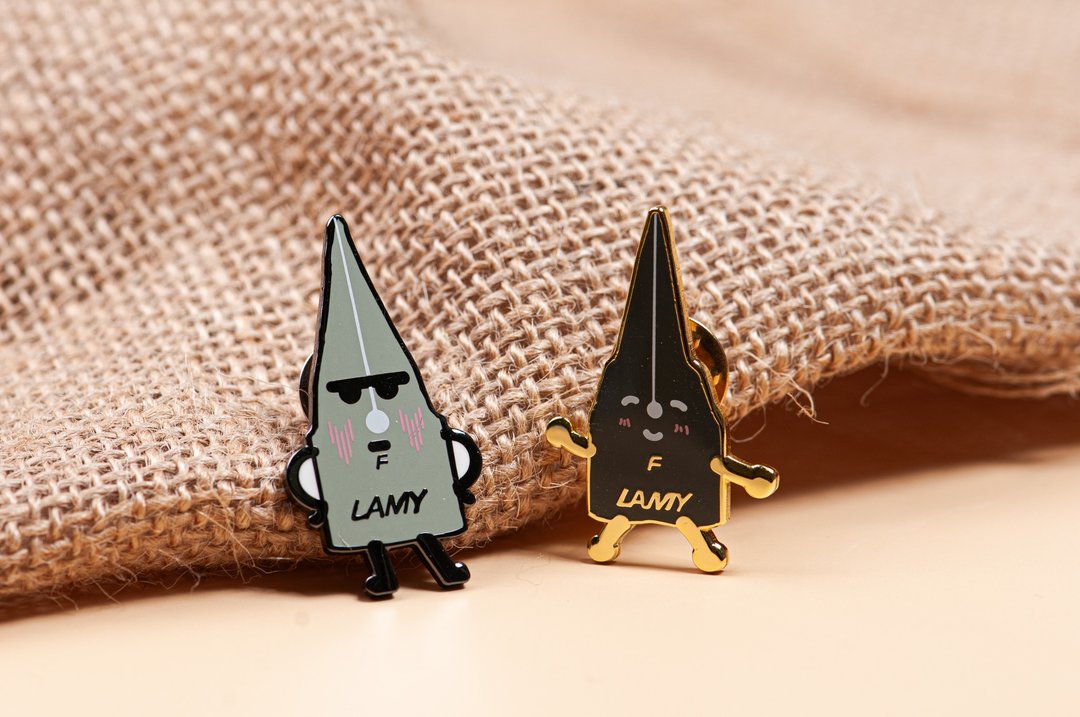 【配件精选】LAMY nib with me  / 金属徽章系列  - 黑MS.或银Mr. - 徽章/别针 - 其他金属 多色