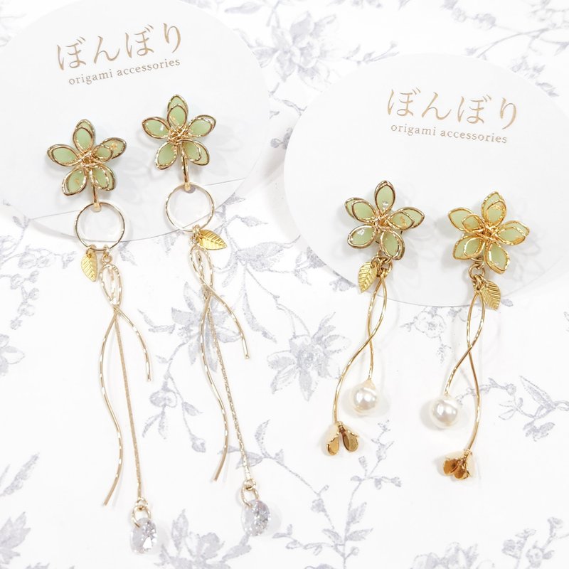 【可选坠饰】2way │ 和纸花朵耳环 / 耳夹 │ 浅绿色 - 耳环/耳夹 - 树脂 绿色