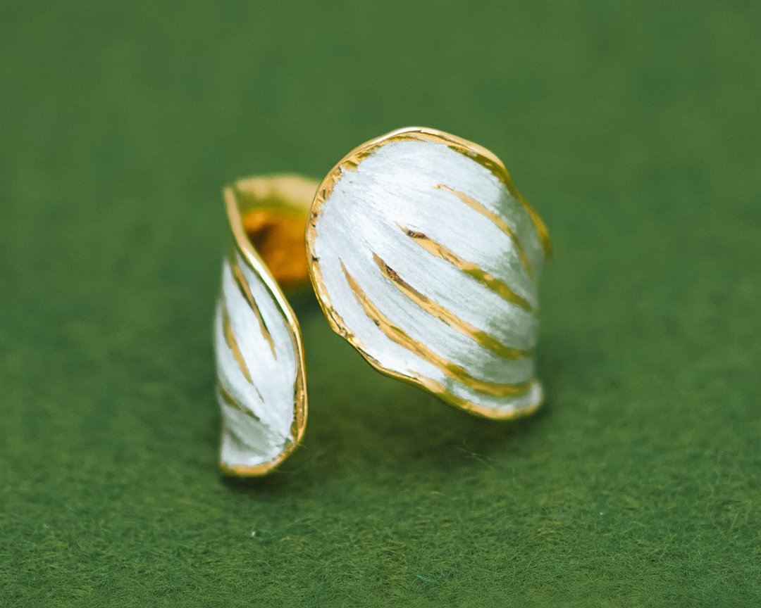 Mistletoe ring - free size ring - art nouveau - classic design - gold and silver - 戒指 - 银 金色