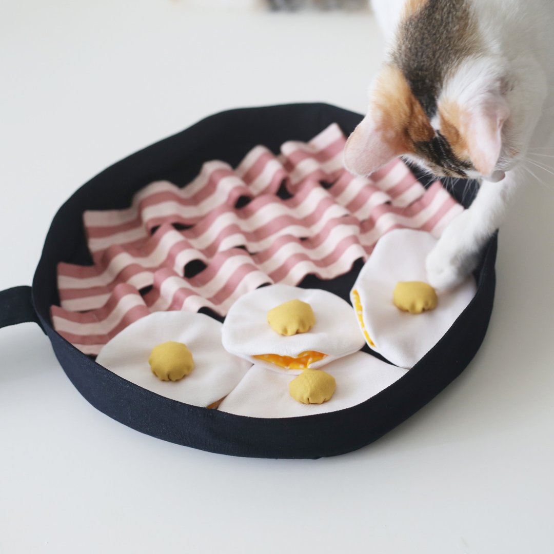 铁锅培根蛋 手作 嗅闻玩具 藏食玩具 犬猫适用 - 玩具 - 棉 多色