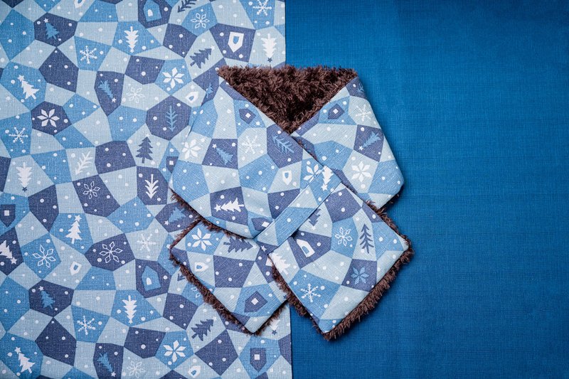 【平安夜曲】毛料短围巾/围脖/圣诞礼物 - 围巾/披肩 - 棉．麻 蓝色