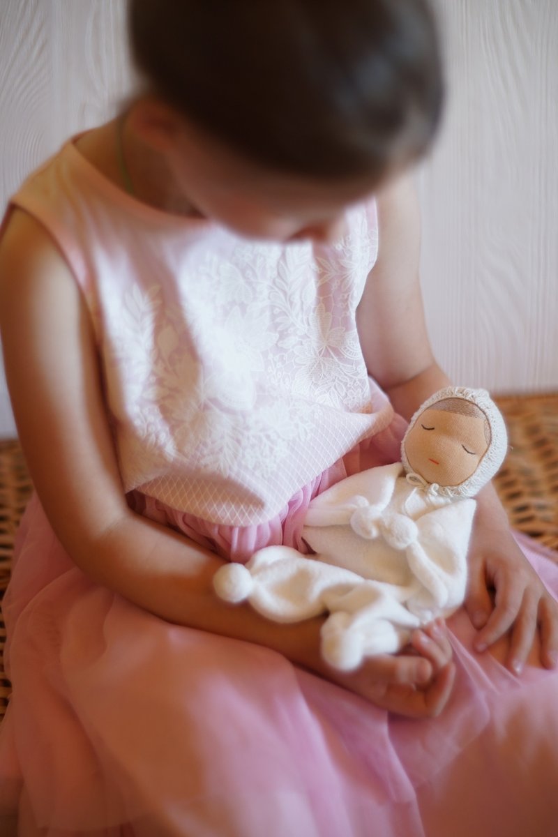Waldorf doll Soft baby doll First doll Handmade rag doll - 玩具/玩偶 - 羊毛 白色