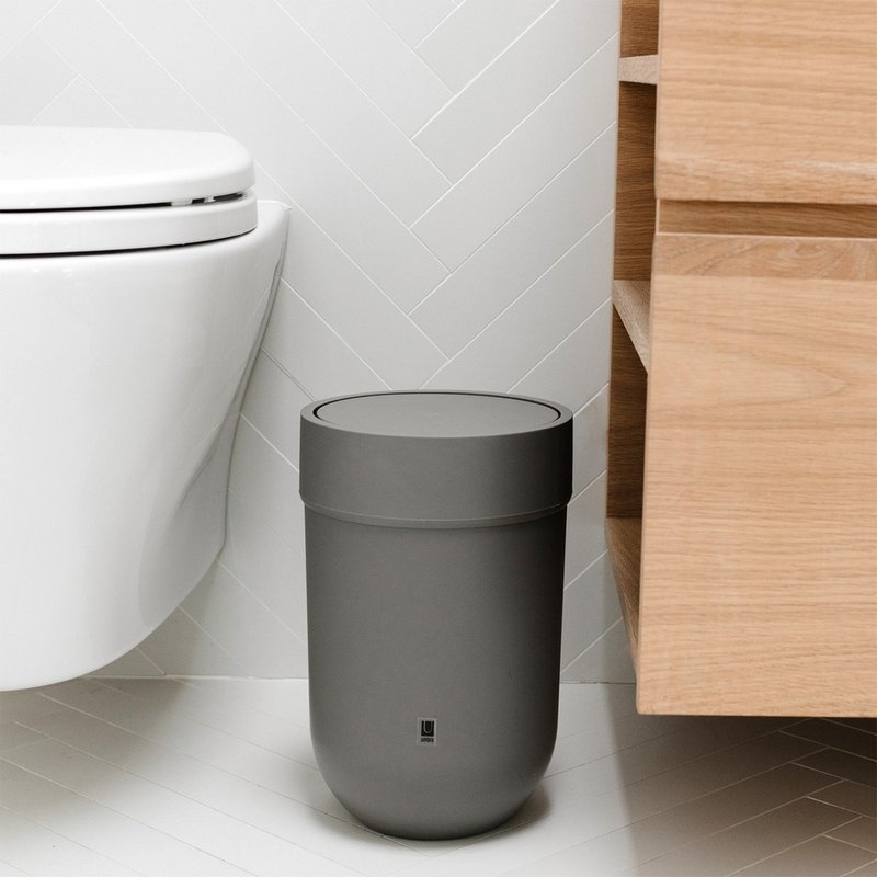 【Umbra】Touch摇摆盖垃圾桶(棕灰) | 回收桶 - 垃圾桶 - 塑料 白色