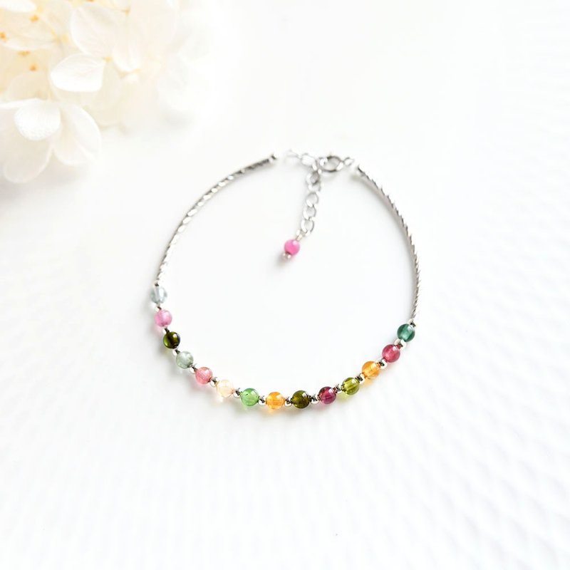 Colorful tourmaline and pipe bracelet that brings health with negative ion power October birthstone - 手链/手环 - 宝石 多色