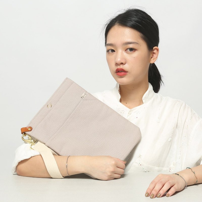 腕带多色可选 平板电脑手拿包 - 优雅灰 - 限量品 - 手拿包 - 棉．麻 灰色