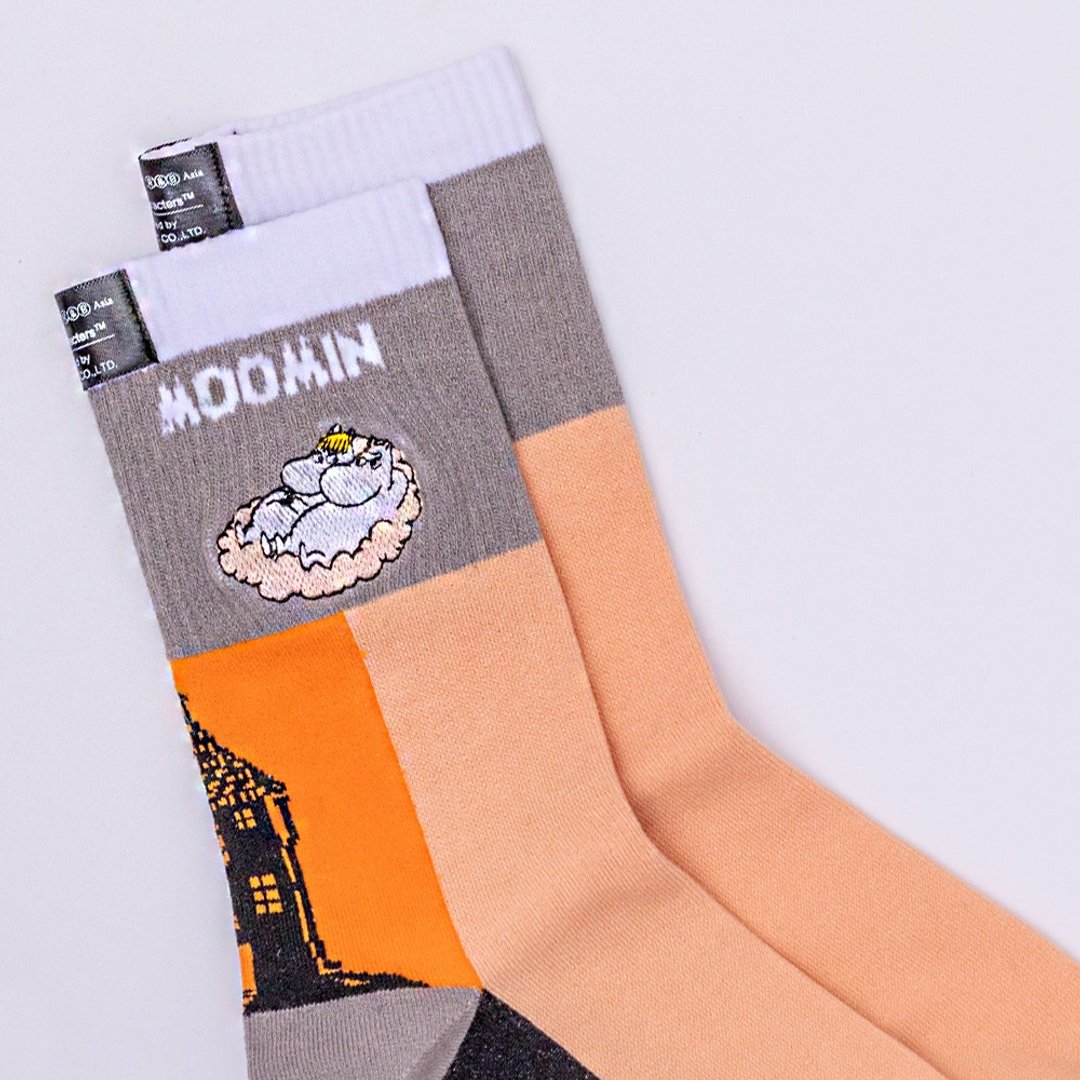 【Pinkoi x Moomin】限量 日系插画风双针筒罗纹袜 姆明歌妮刺绣 - 袜子 - 塑料 多色