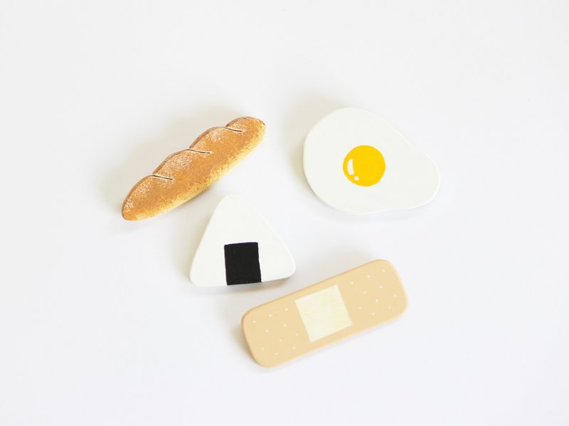 500 yen of various wooden brooch - 胸针 - 木头 白色