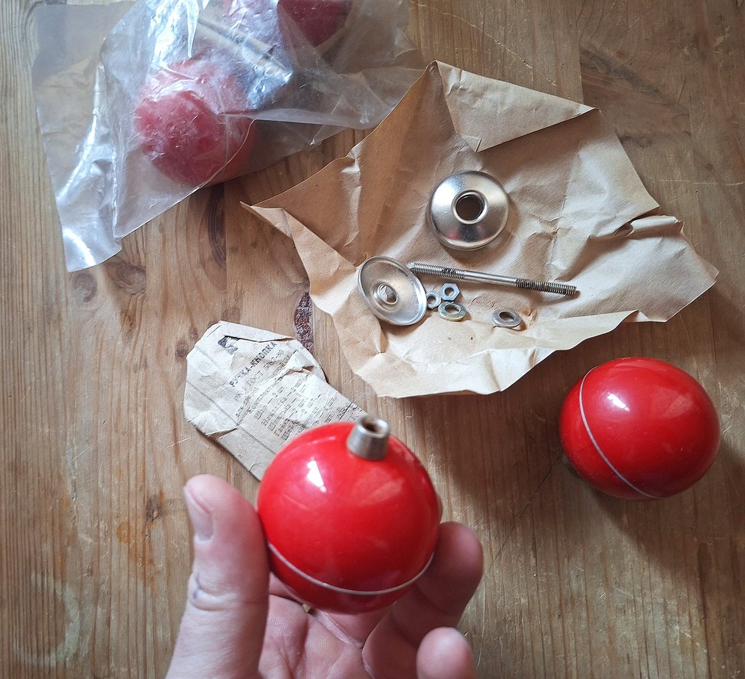 复古红色房间门把两组 — 复古居家装饰门把 家具配件 - 其他家具 - 塑料 红色