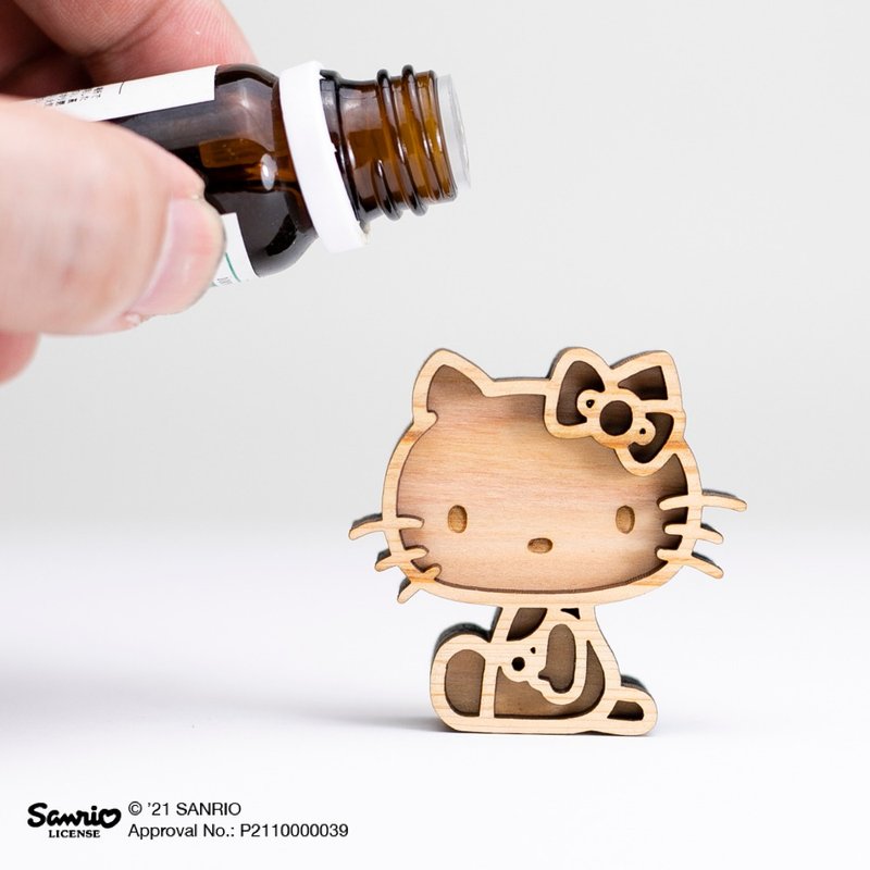 Hello Kitty Fragrance Wood Diffuser type.2 - 香薰/精油/线香 - 木头 