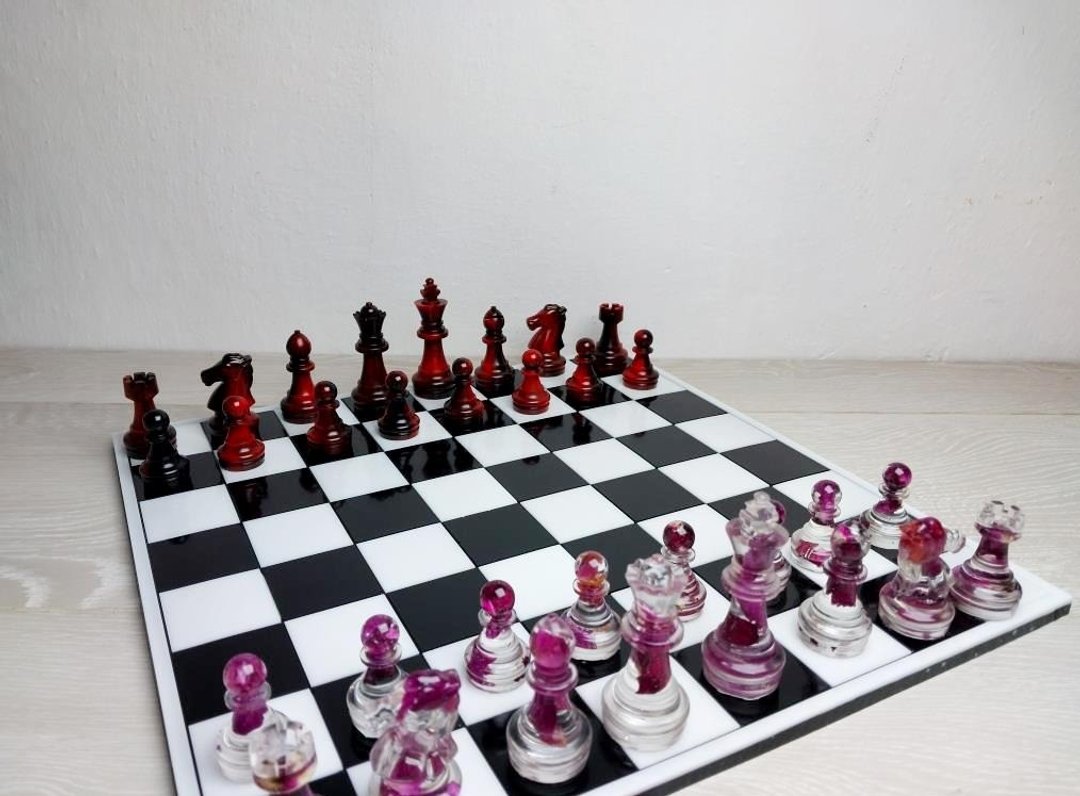 定制化树脂西洋棋套装附棋盘 |特大号尺寸 2.75 英寸（7 厘米）|环氧树脂 - 桌游/玩具 - 树脂 紫色