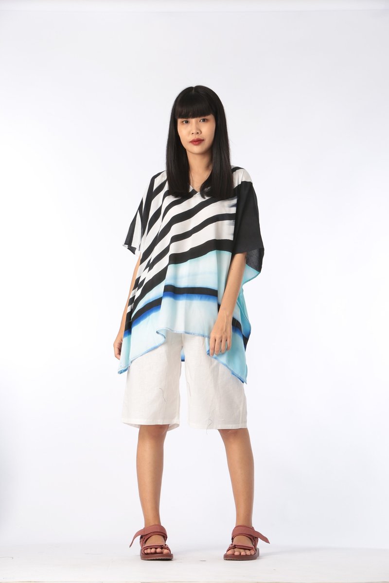 Poncho Blouse Cotton Silk Hand Painted for Summer resort vac - 女装上衣 - 棉 蓝色