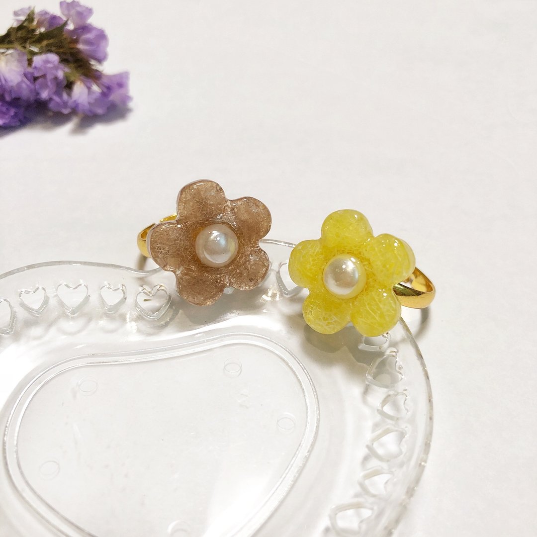 花朵戒指 手作 干燥花 日本树脂 日系 透明 戒指 - 戒指 - 树脂 黄色