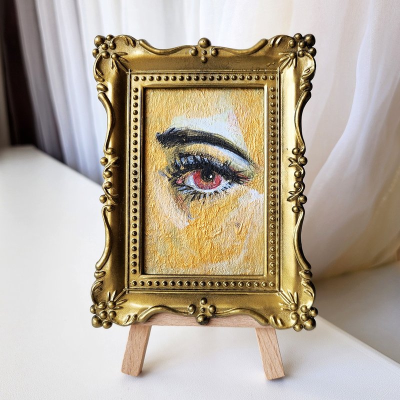 金色画框中的小画描绘了女性的眼睛 - 画框/相框 - 压克力 金色