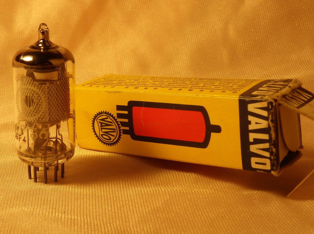 EF86 VALVO 汉堡网管 D8F4 JHAC NOS NIB 全新前置放大器 6267 - 其他 - 玻璃 