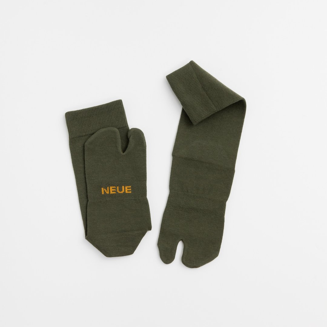Tabi socks匹马棉两趾袜素色系列-橄墨绿 - 袜子 - 棉 绿色