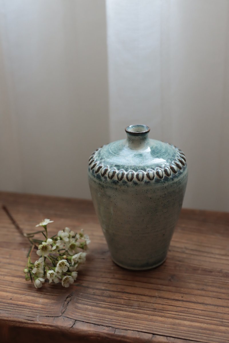 白羊制所-绿白釉刻纹花器 - 花瓶/陶器 - 陶 白色