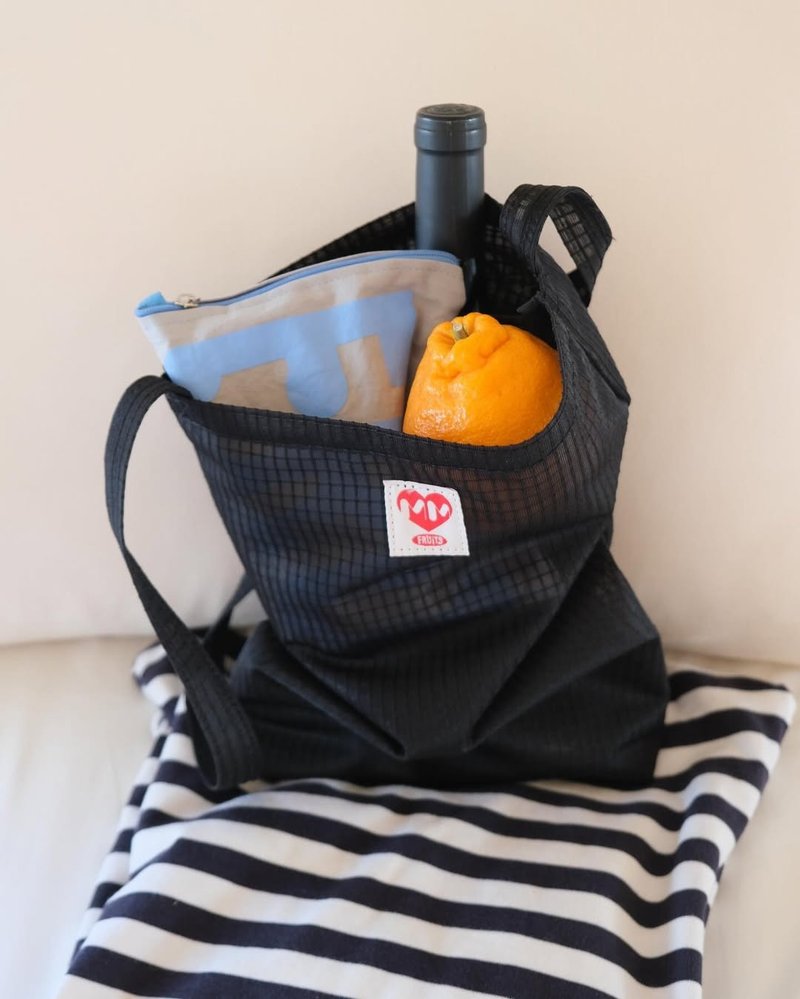 现货 - 韩国品牌 MINMIN 轻透实用尼龙袋 - 沈稳黑 - 侧背包/斜挎包 - 尼龙 黑色