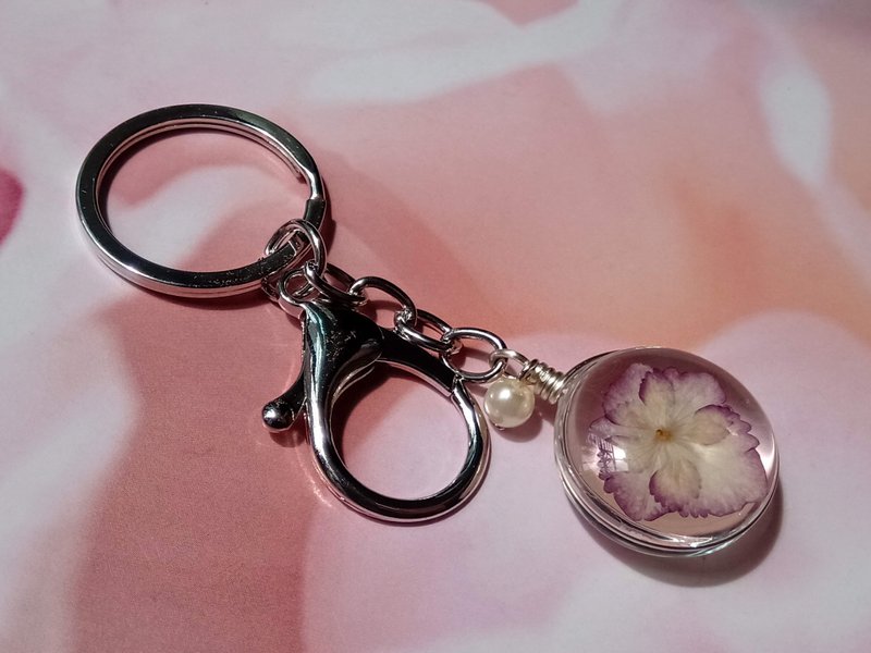 手作押花饰品 | 夏日花漾钥匙圈 | 包包吊饰 | 圆形吊坠 - 钥匙链/钥匙包 - 玻璃 多色
