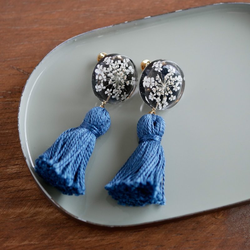lace flower/tassel Clip-On - 耳环/耳夹 - 树脂 蓝色