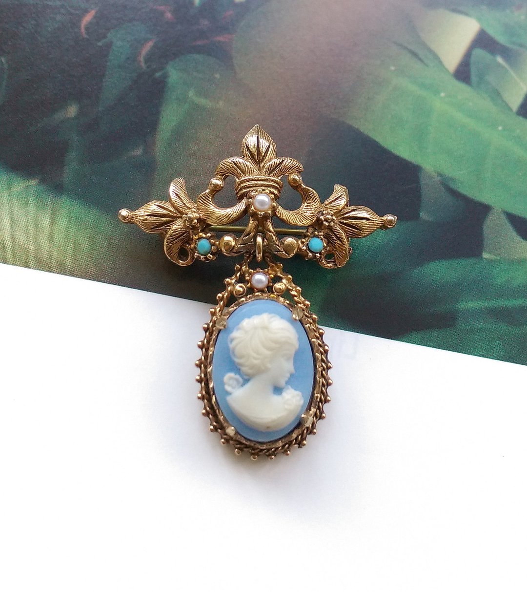 FLORENZA CAMEO  鸢尾花纹吊坠 别针。西洋古董饰品 - 徽章/别针 - 其他金属 金色