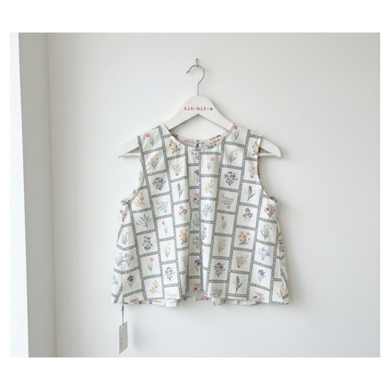 侧边飘逸无袖上衣 花朵图案 - 女装上衣 - 棉．麻 