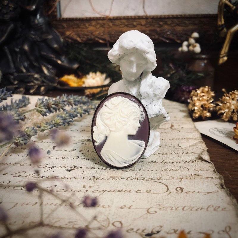 美国Cameo 风格仕女胸针 - 胸针 - 其他材质 黑色