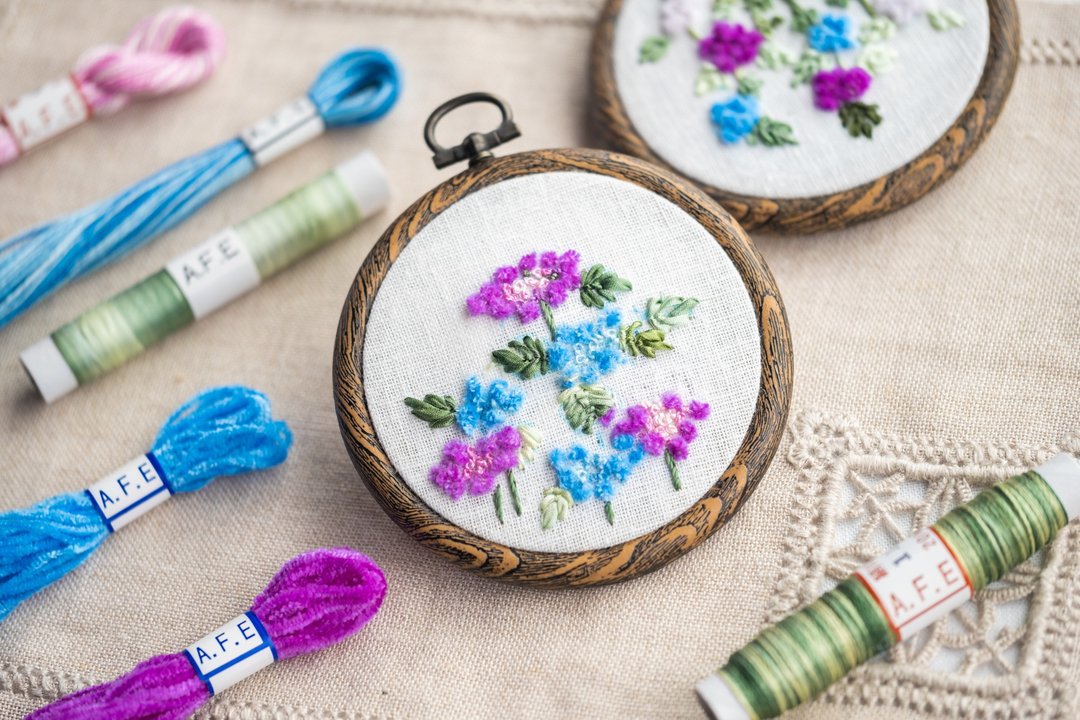 Hydrangea embroidery kit AFE A simple embroidery kit made from 6 types of handicraft materials. - 编织/刺绣/羊毛毡/裁缝 - 绣线 蓝色