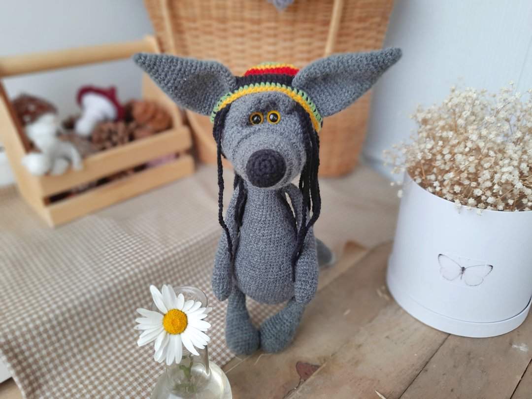 Gray wolf toy in Funny Bob Marley replica / Rasta dreadlock Hat for toy - 玩具/玩偶 - 棉 灰色