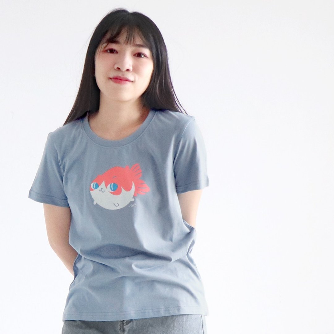 baby fishcat - Tisha 金鱼喵 中性短袖tshirt-雾蓝 只有M size - 女装 T 恤 - 棉 蓝色
