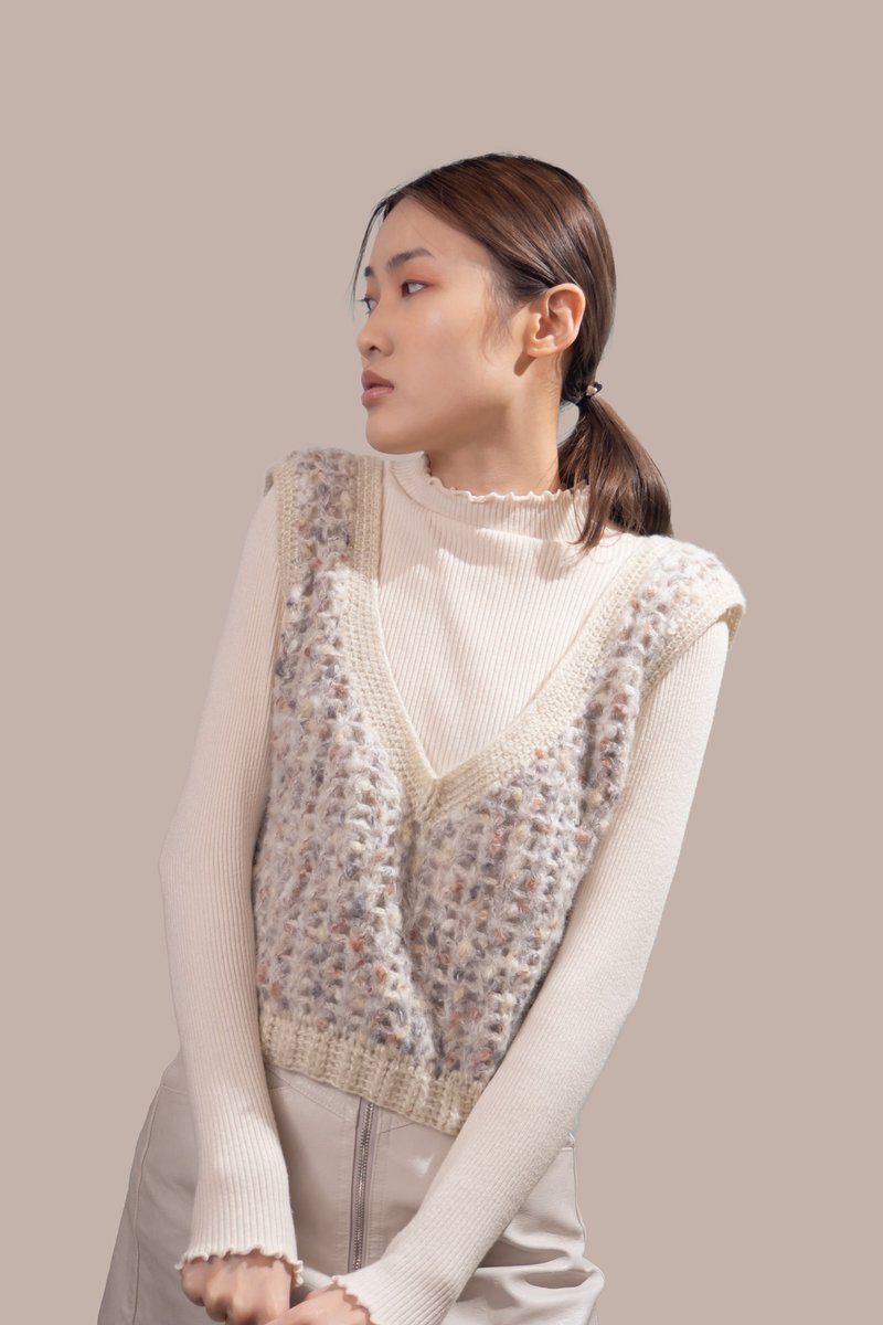 手工鈎针编织 镂空短款毛衣针织衫马甲背心 两件套配搭上衣 - 女装针织衫/毛衣 - 羊毛 卡其色