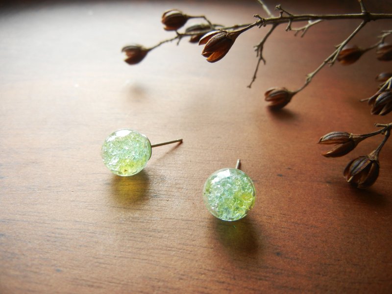 *coucoubird*玻璃碎冰耳环-透叶绿/抗过敏耳针 - 耳环/耳夹 - 玻璃 绿色