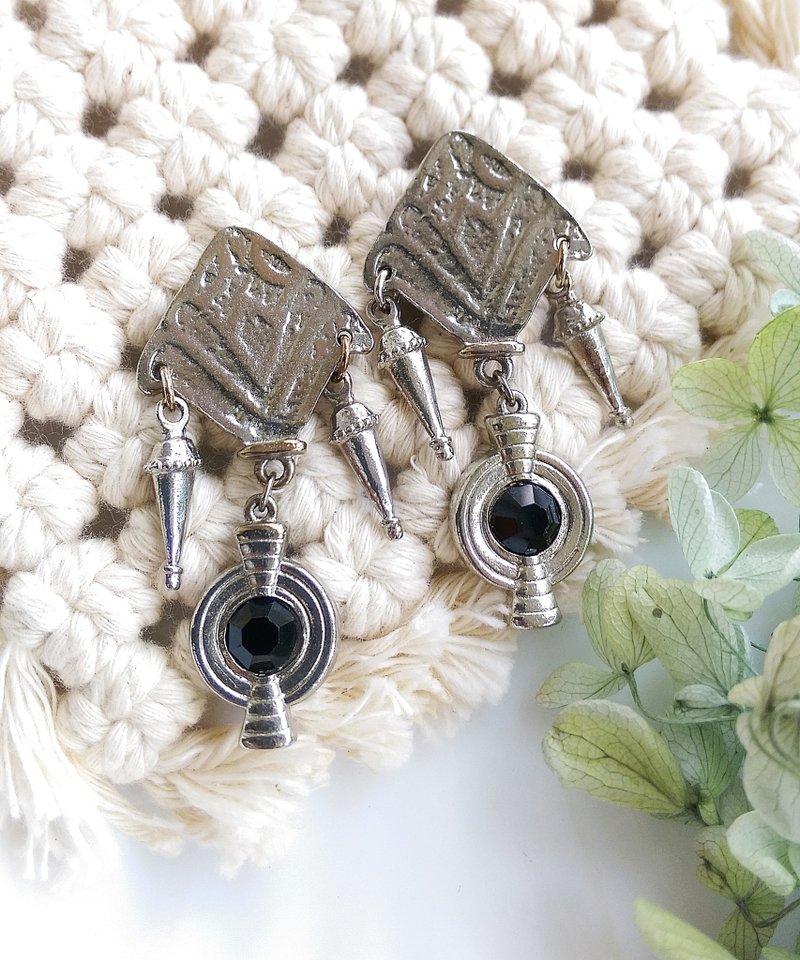 Vintage Jewelry 西洋古董饰品 银色调 民族风格  针式耳环 - 耳环/耳夹 - 其他金属 金色