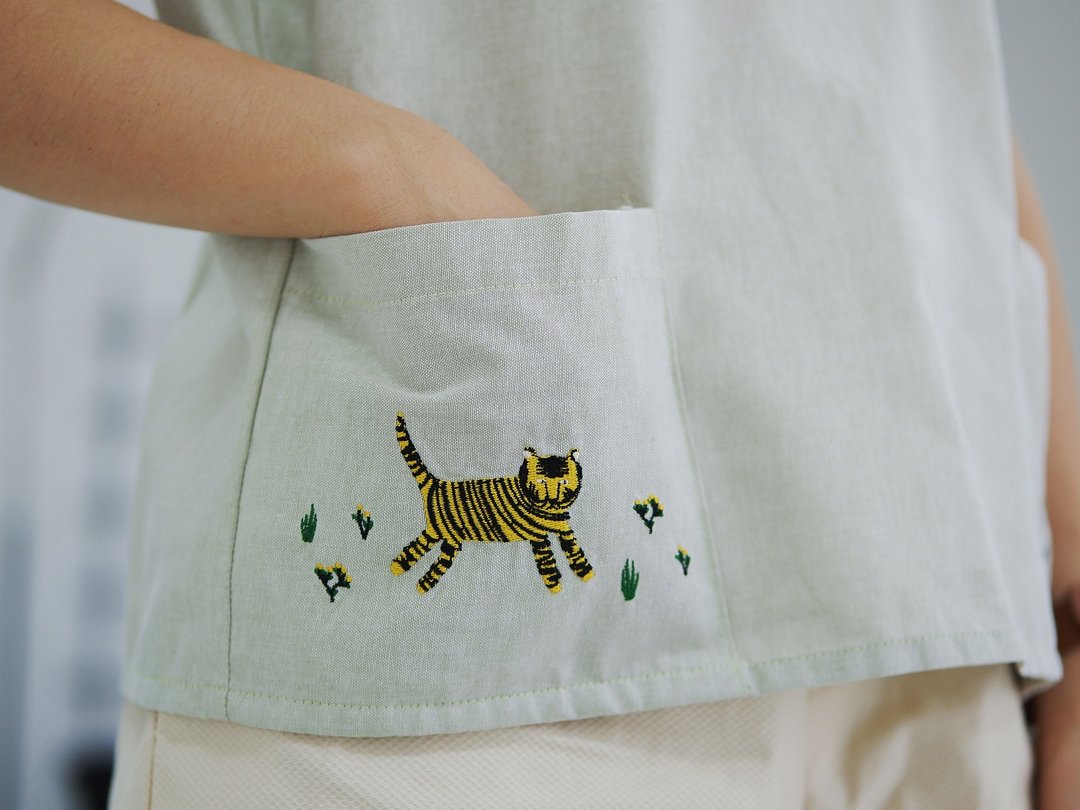  Molly Top  MR.Richard Parker  ( Light-Green Colour ) - 女装上衣 - 棉．麻 绿色