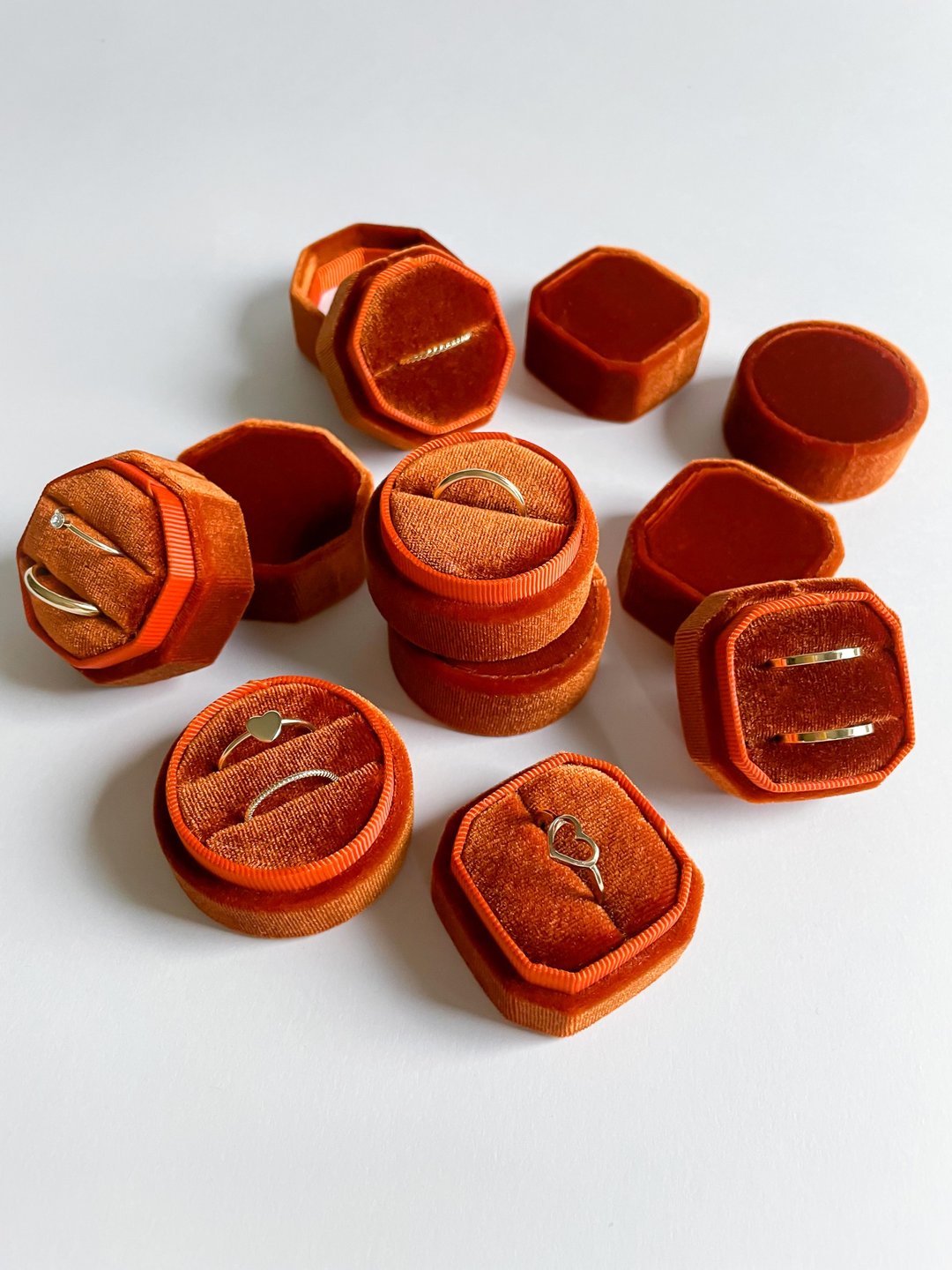 Velvet Ring Box, For Wedding, Round, Octagonal, Square Octagon - Brick color - 戒指 - 其他材质 橘色