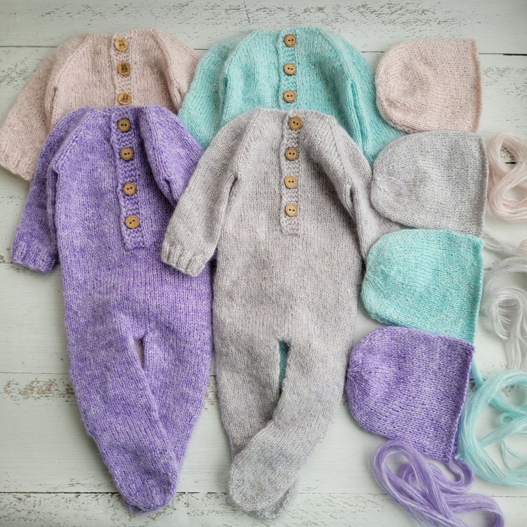 Fluffy newborn romper witn bonnet. Baby photo props. - 婴儿饰品 - 羊毛 