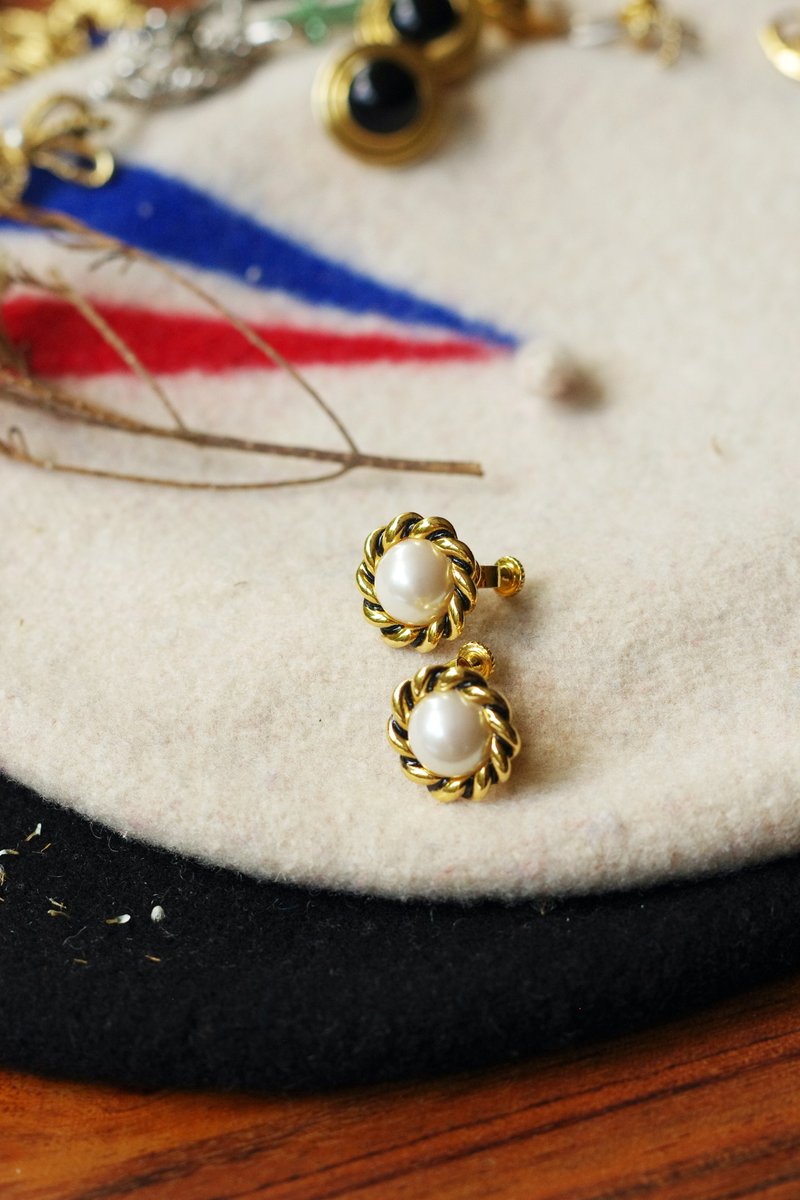 现货-古董金色黑珐琅螺旋珍珠圆形夹式耳环 Vintage 古着 复古 - 耳环/耳夹 - 其他金属 金色