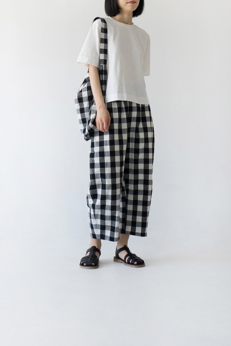 日本制黑白格纹亚麻棉松紧腰弯腿裤 - 女装长裤 - 棉．麻 黑色