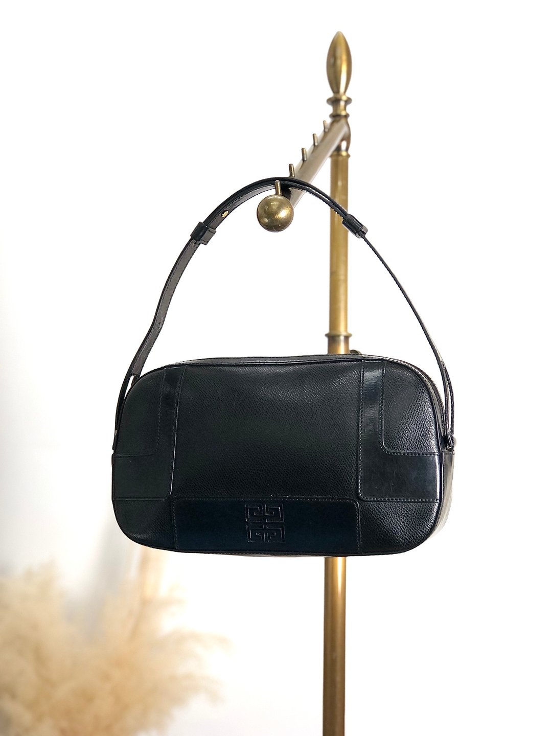 【 日本直送 名牌中古包 】GIVENCHY 纪梵希 手提包 黑色 Logo 皮革 迷你包 vintage 古董 535hez - 手提包/手提袋 - 真皮 黑色