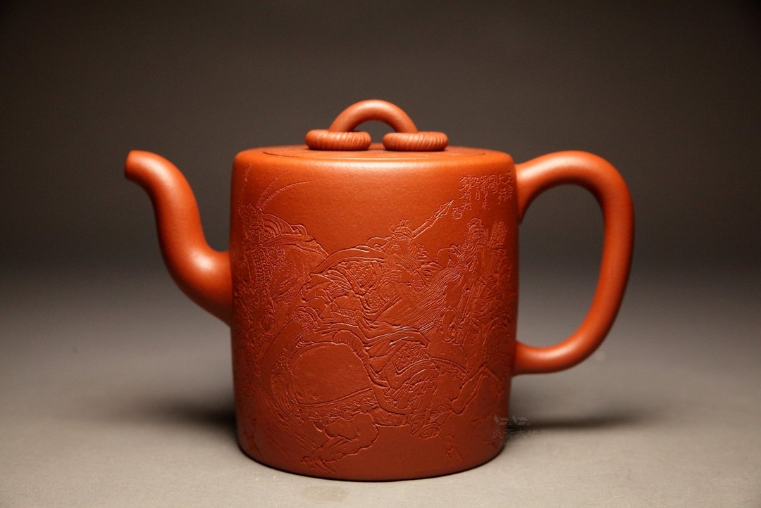 【五虎上将】钱琦 雕刻  周鑫 纯手工制壶 小煤窑朱泥 430cc - 茶具/茶杯 - 陶 咖啡色