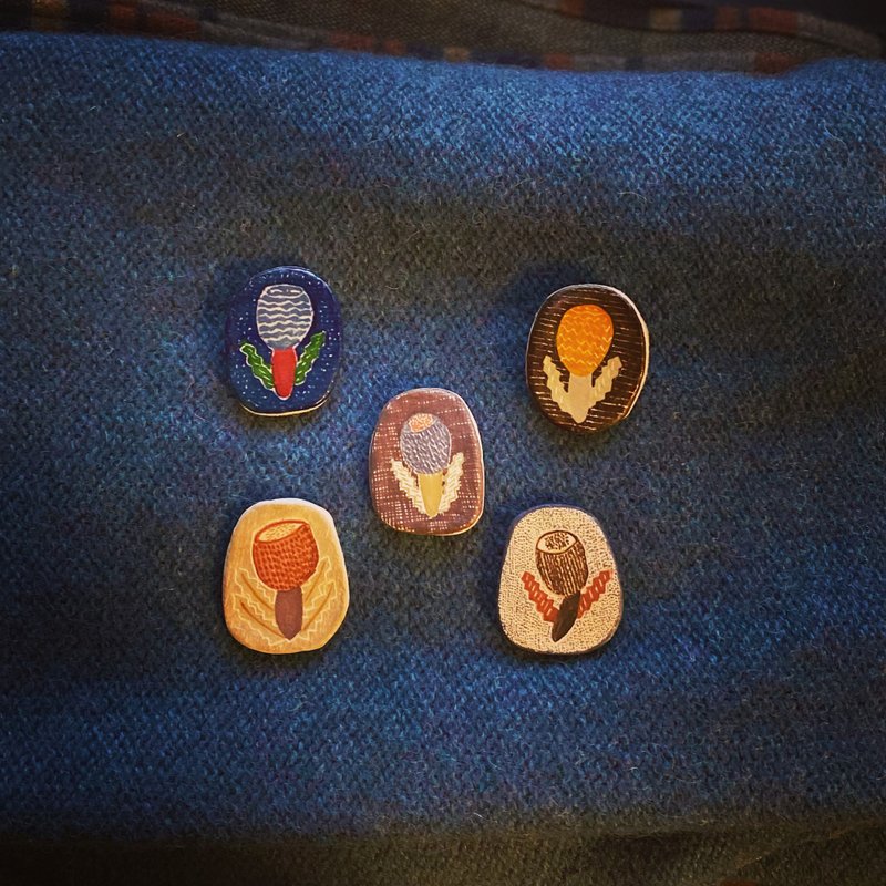 OurShine - 森山旅 Banksia 花 黏土心口针 - 胸针 - 粘土 蓝色