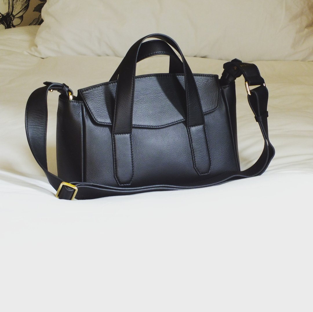 MONIQUE ATELIER J-Flap Handbag 翻盖手提包 (Made to order) - 手提包/手提袋 - 真皮 咖啡色