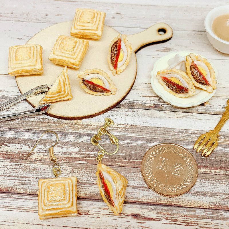 【微距食界】手作 热压吐司 起司牛肉汉堡 耳环(单一个) - 耳环/耳夹 - 粘土 多色