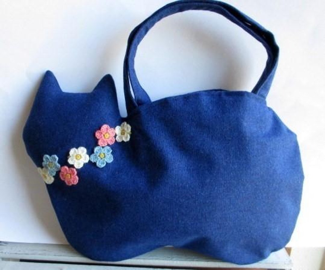Wool of blue cat bag B * flower with motif - 手提包/手提袋 - 棉．麻 蓝色