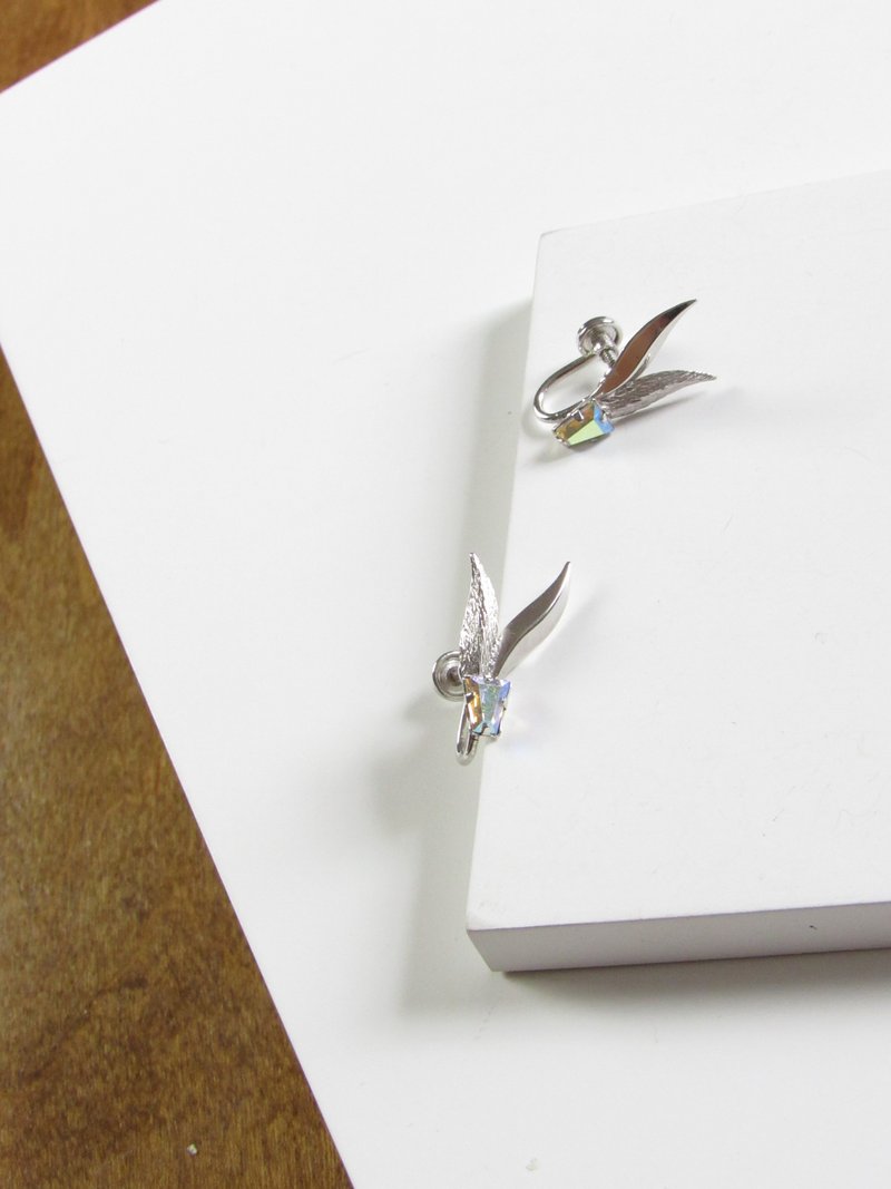 Vintage Feather & Crystal Silver Clip On Earrings - 耳环/耳夹 - 纯银 银色