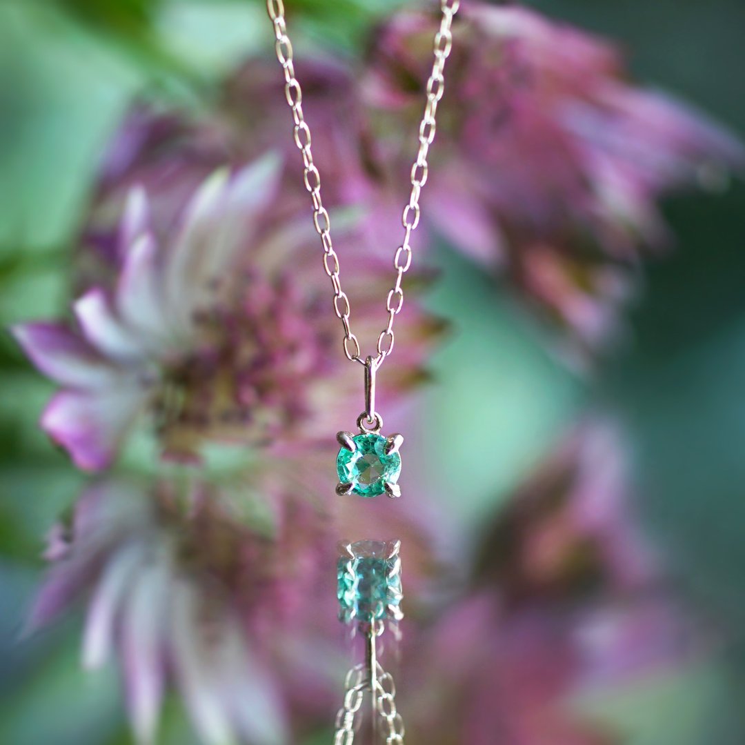 K10 emerald nail clasp 4mm single necklace Emilia - 项链 - 宝石 绿色