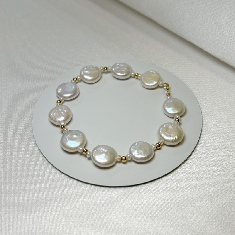 18K金天然淡水钮扣珍珠手链(客制化) - 手链/手环 - 其他材质 