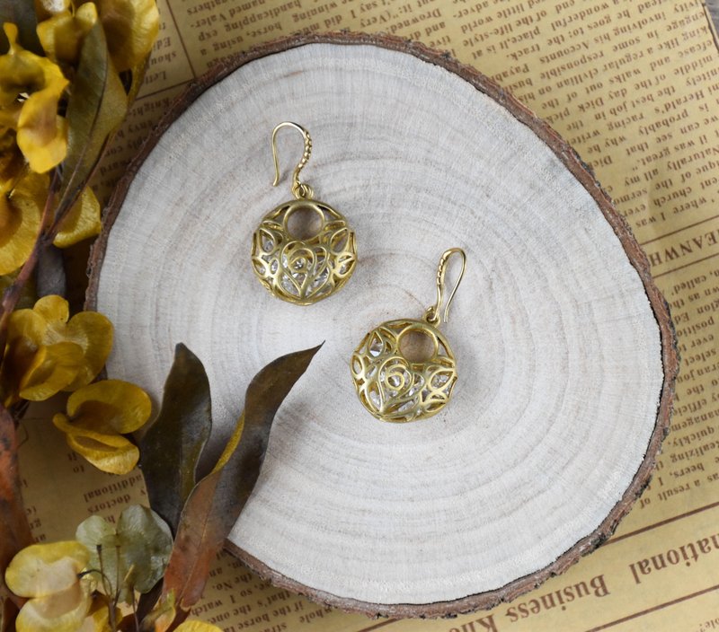 立体感垂吊式黄铜锆石耳环 - 耳环/耳夹 - 半宝石 金色